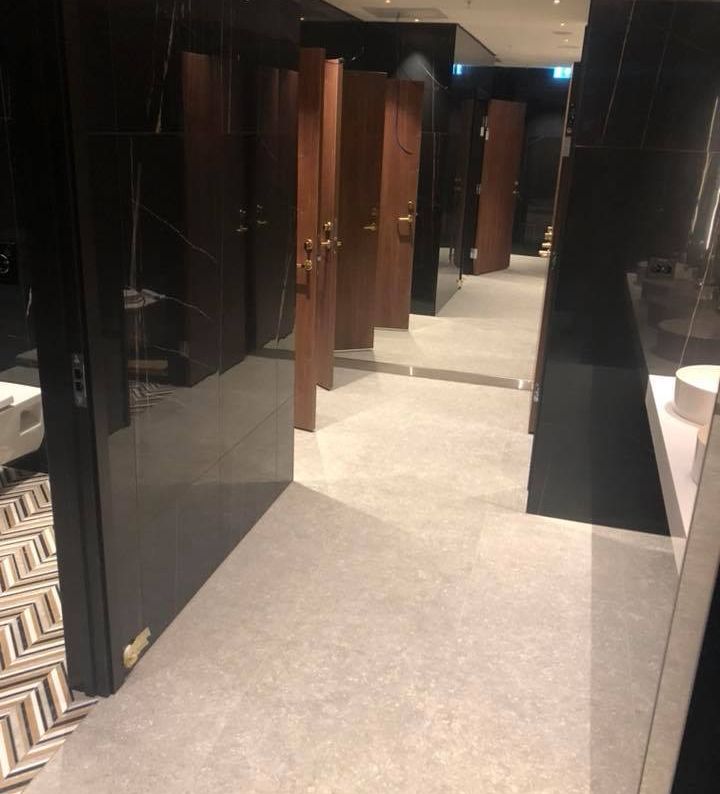 Moderne offentlig toalett